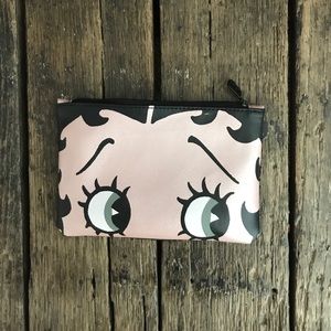 Ipsy makeup bag